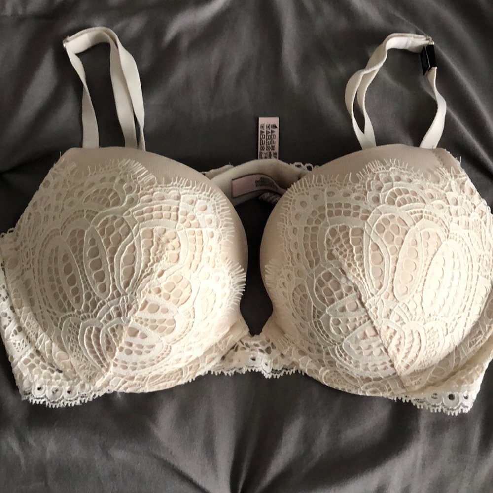 Victorias’s Secret Bra